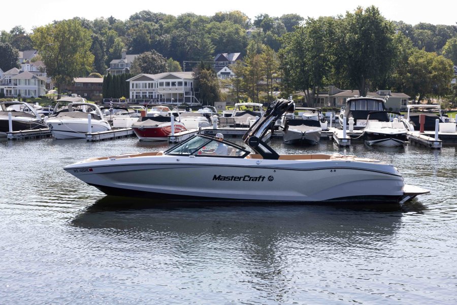 2022-mastercraft-x26-123290-image4