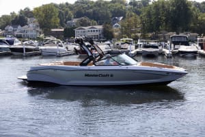 2022 MasterCraft X26