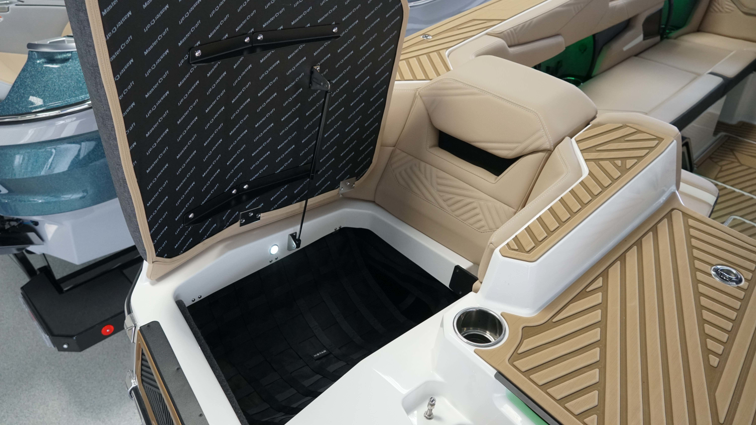 2025 MasterCraft XStar 23