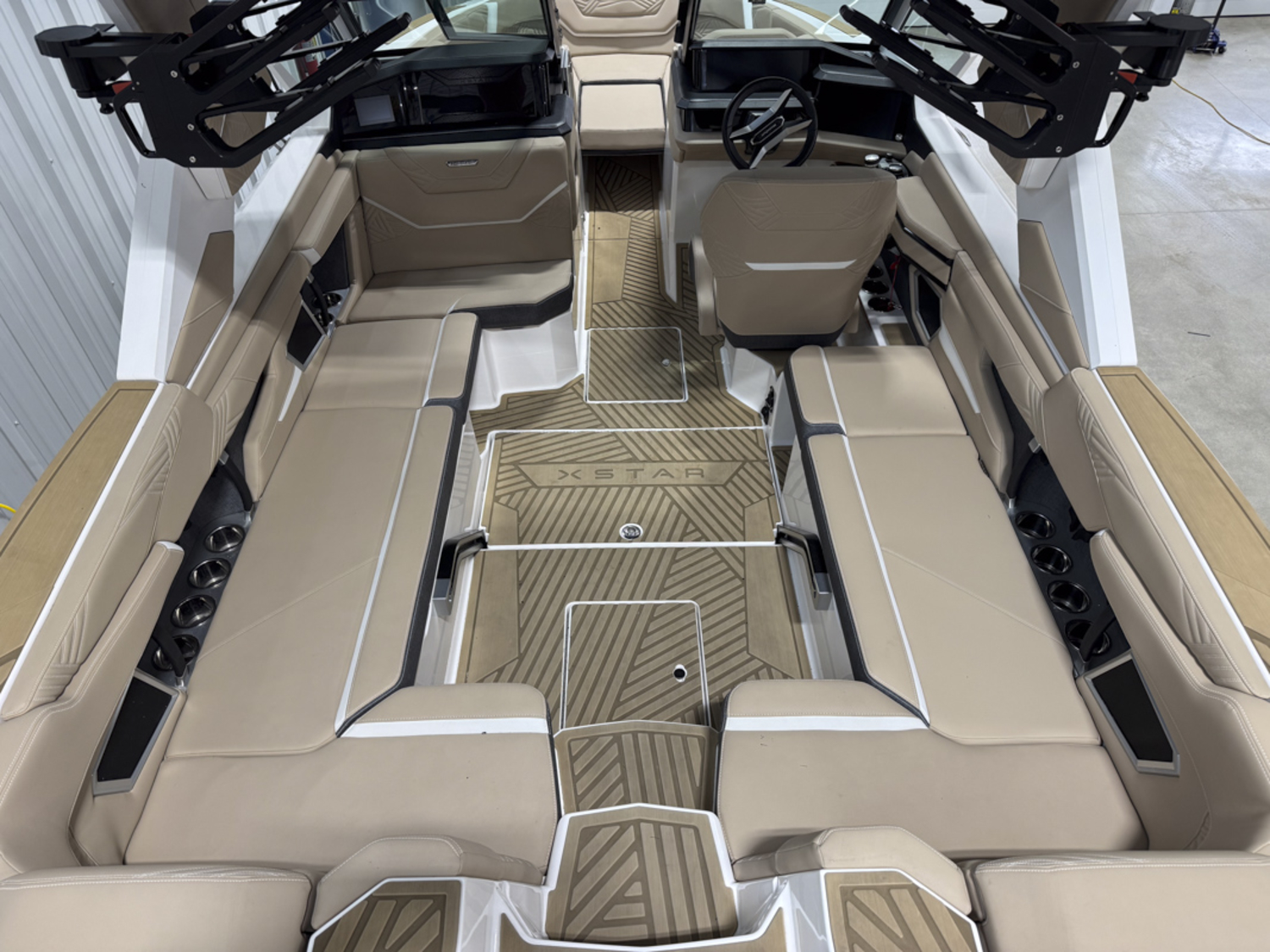2025 MasterCraft XSTAR 23
