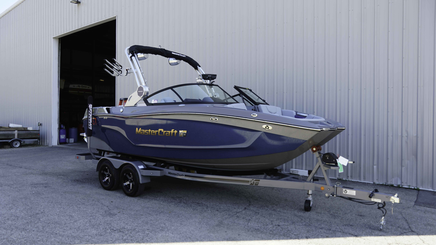 2023 MasterCraft XT20