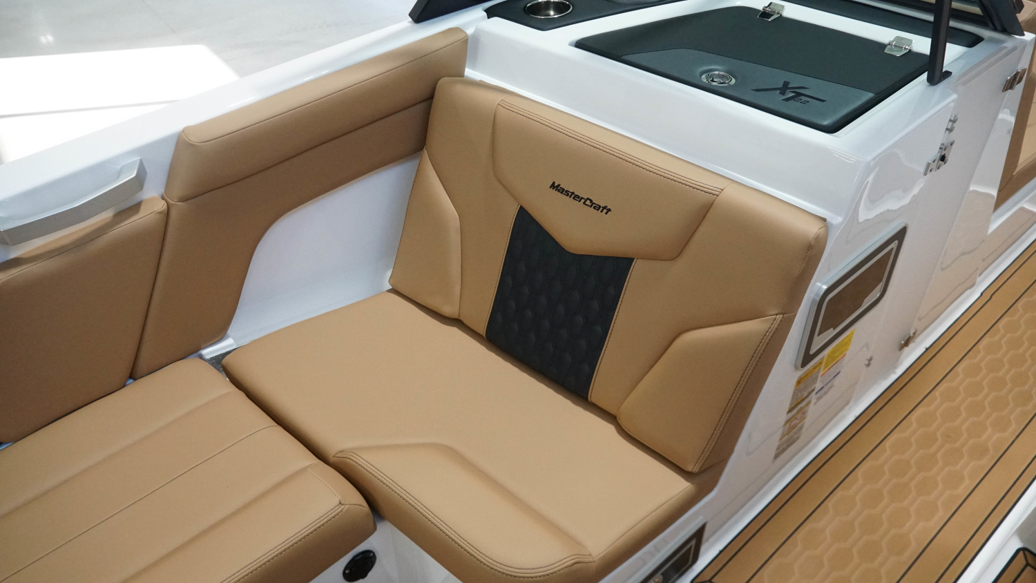 2026 MasterCraft XT22