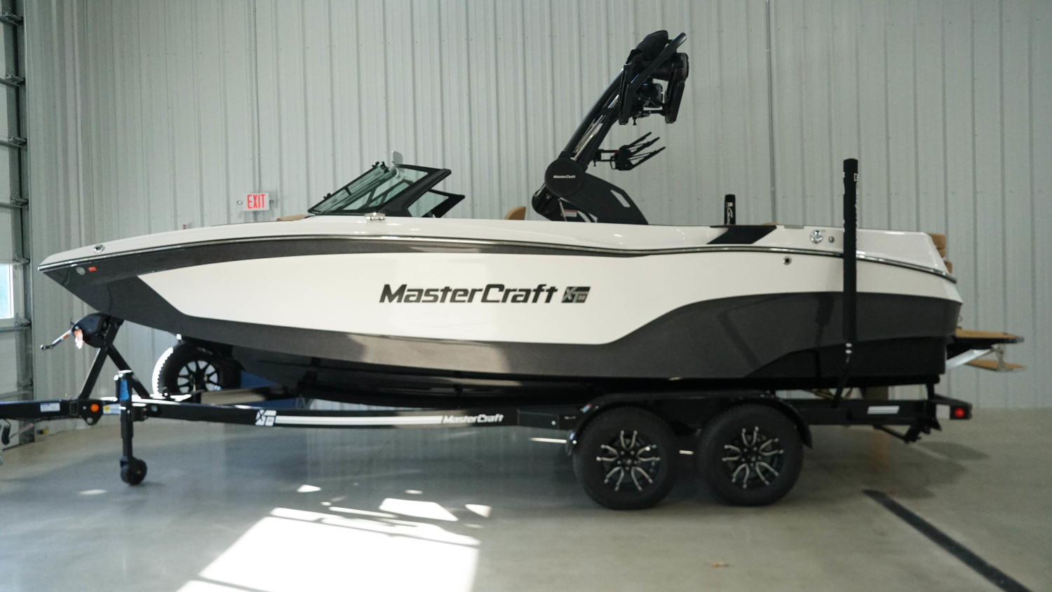 2026 MasterCraft XT22
