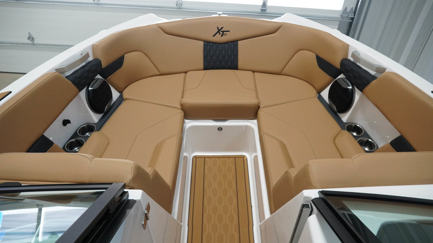 2026 MasterCraft XT22