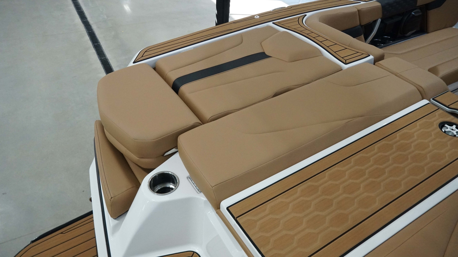 2026 MasterCraft XT22