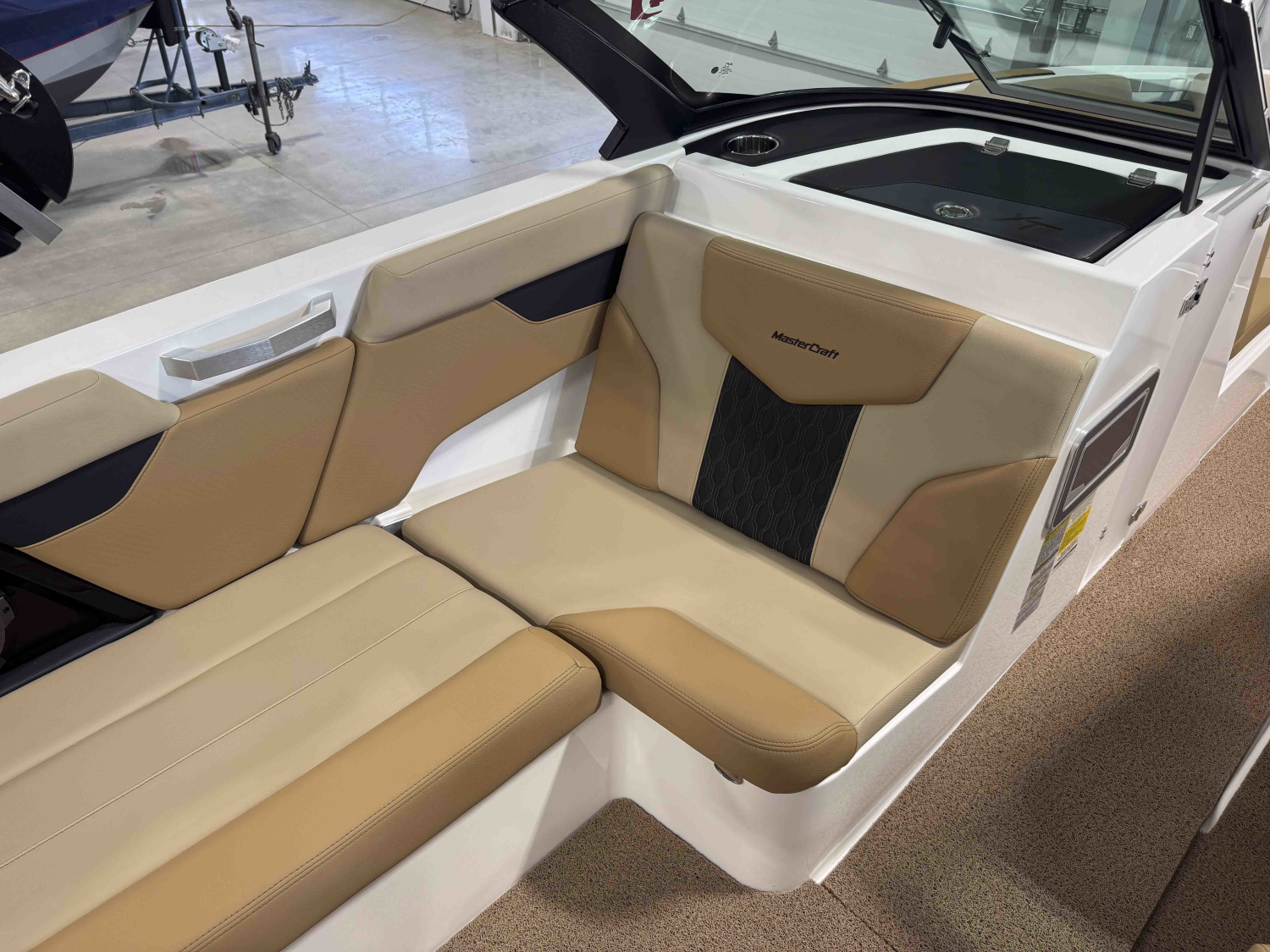 2022 MasterCraft XT22