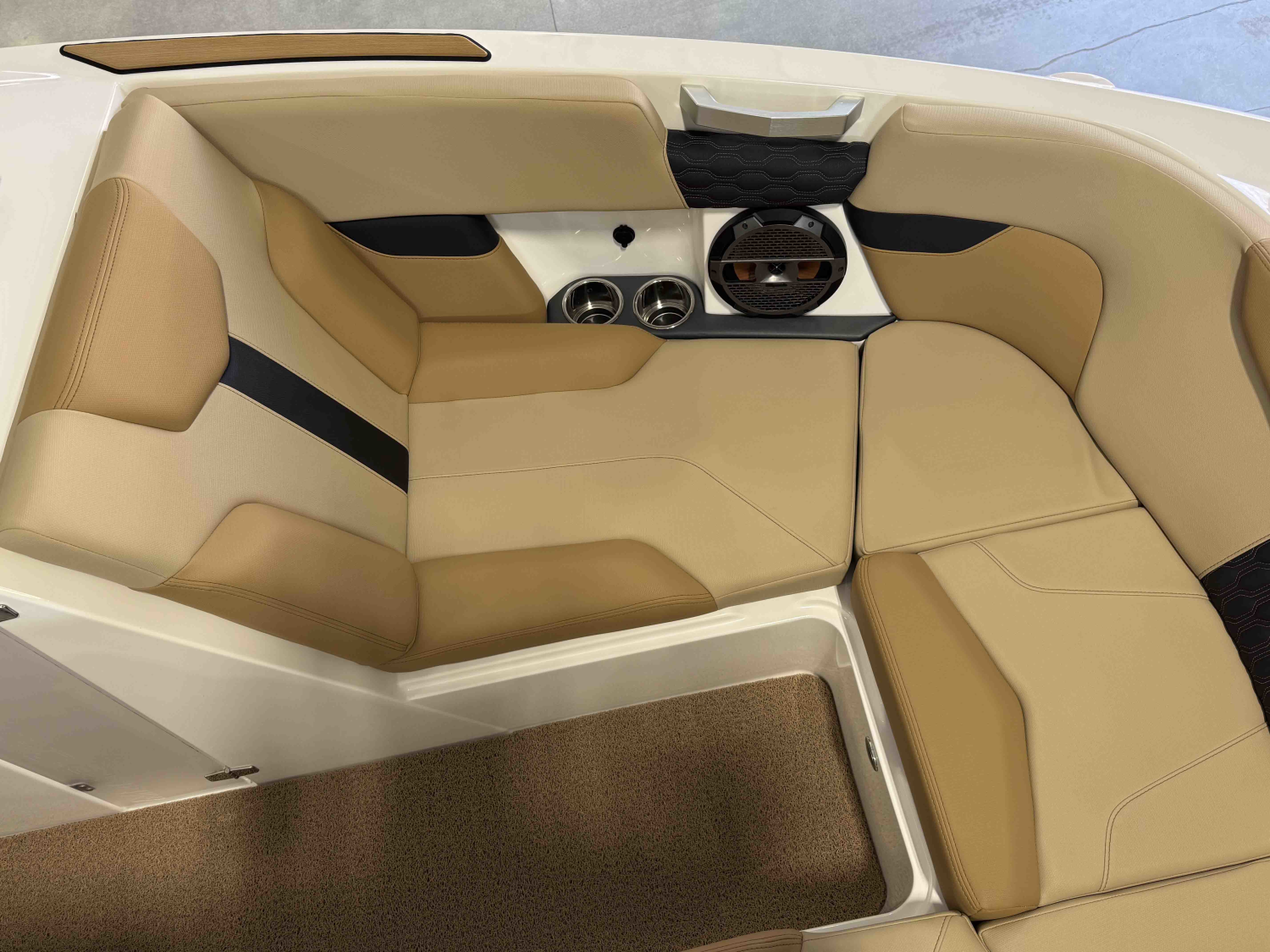 2022 MasterCraft XT22