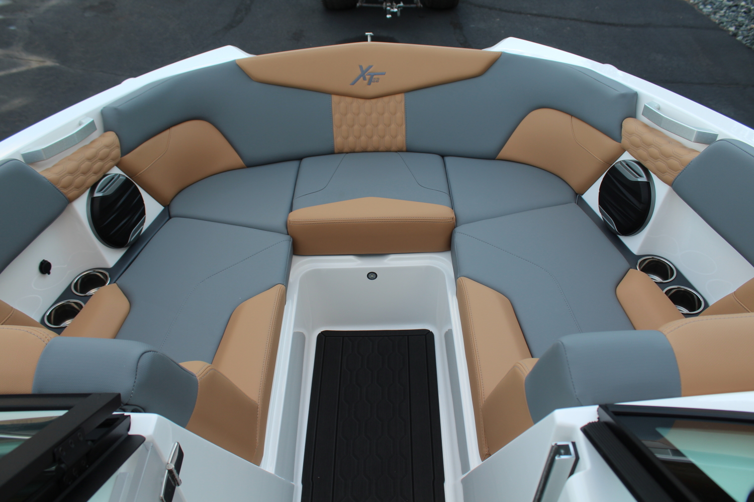 2026 MasterCraft XT22