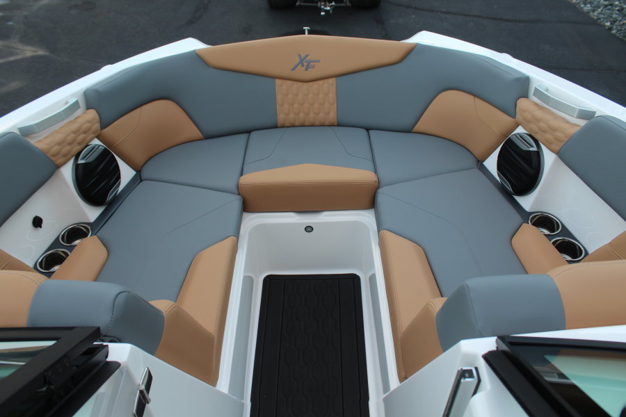 2026-mastercraft-xt22-123300-image16