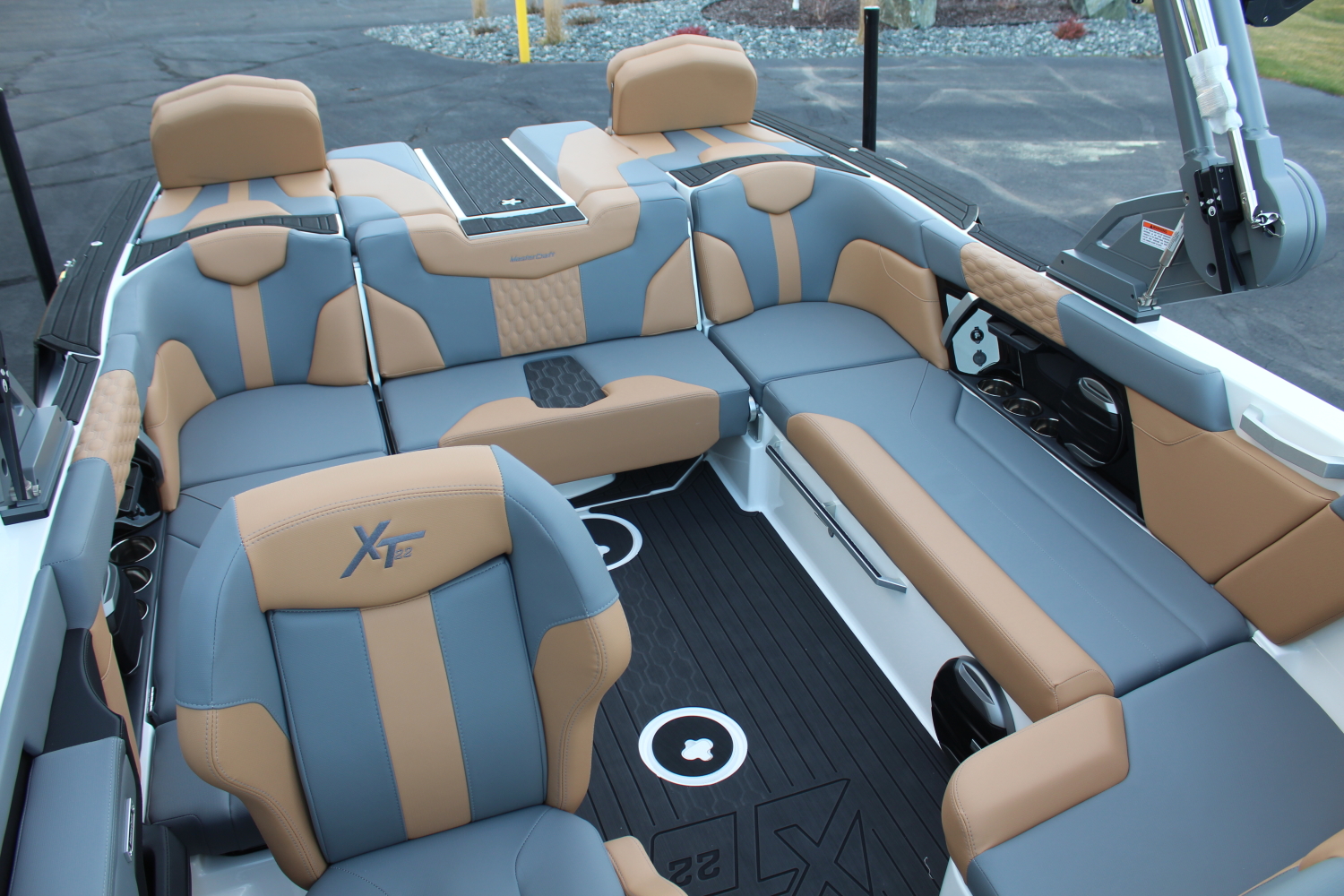 2026 MasterCraft XT22