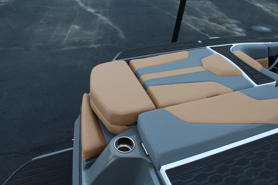 2026-mastercraft-xt22-123300-image23