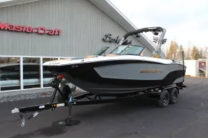 2026-mastercraft-xt22-123300-image25