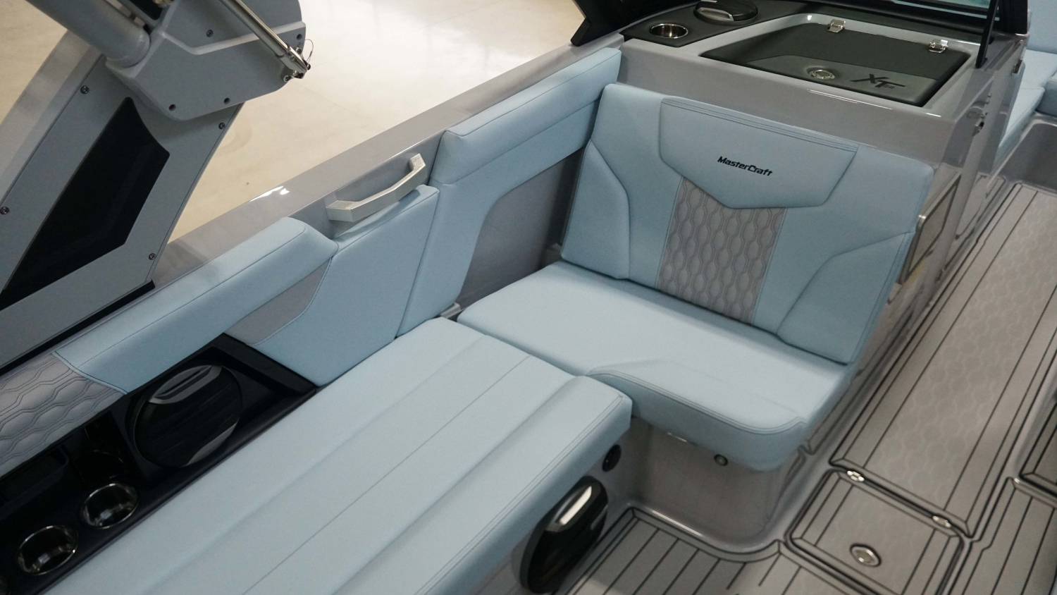 2026 MasterCraft XT22