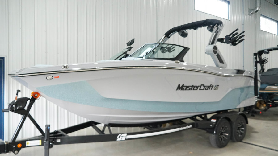 2026-mastercraft-xt22-123301-image2