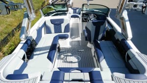 2026-mastercraft-xt23-123303-image8