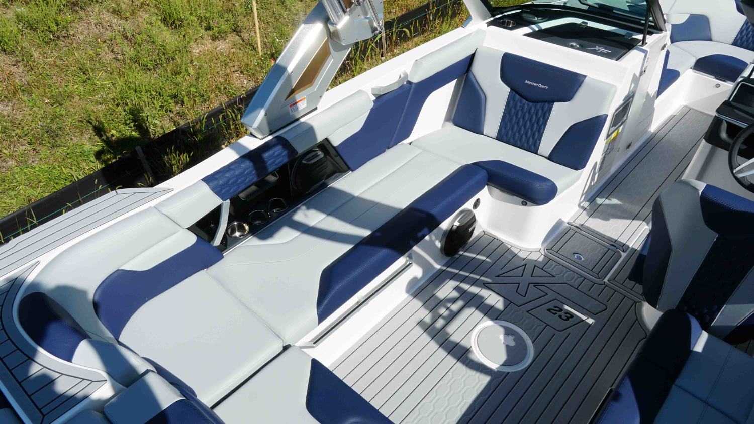 2026 MasterCraft XT23