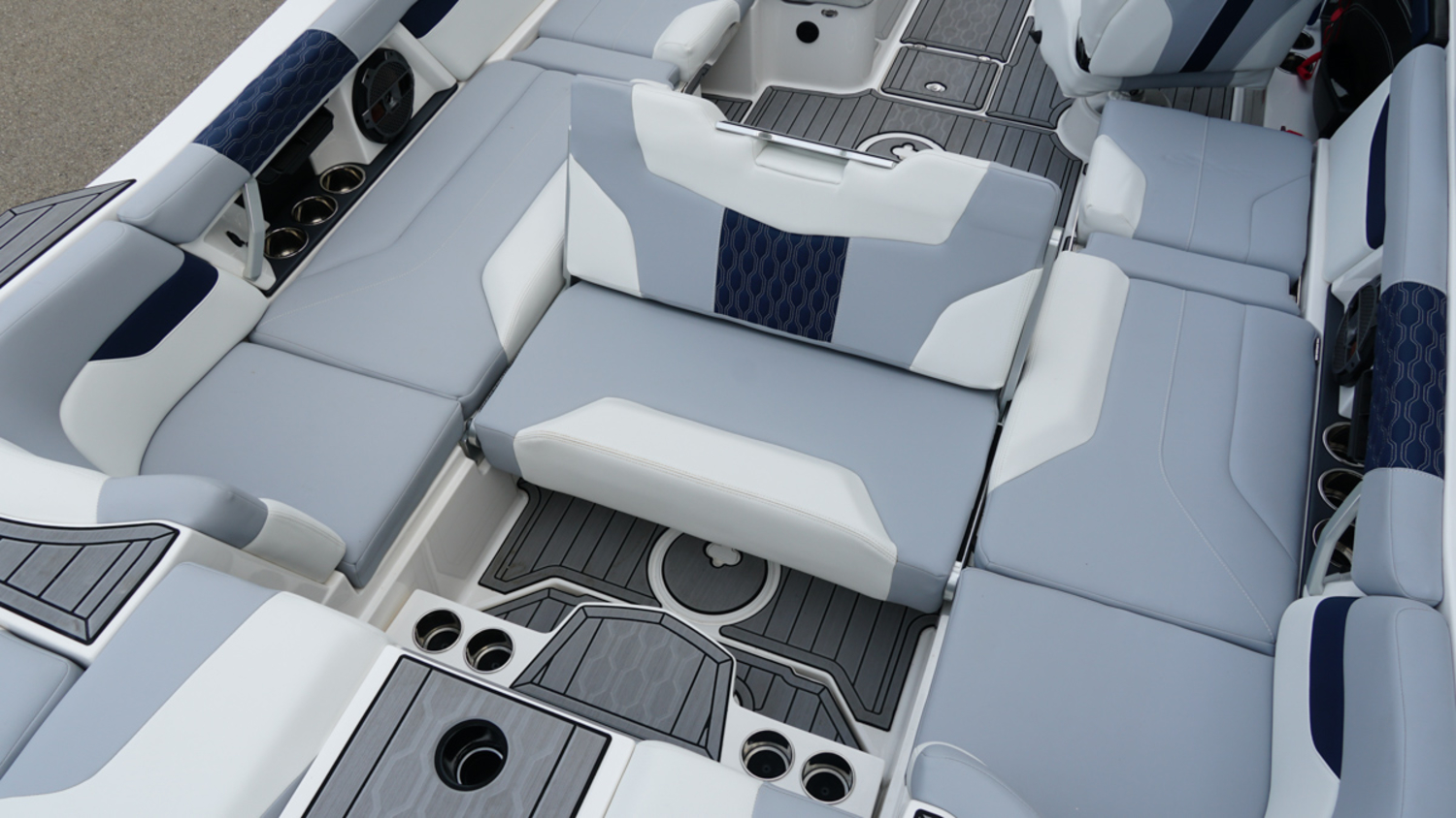 2022 MasterCraft XT24