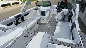 2022-mastercraft-xt24-123305-image23