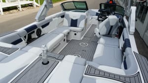 2022-mastercraft-xt24-123305-image5