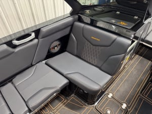 2023-mastercraft-xt24-123307-image16