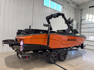 2023-mastercraft-xt24-123307-image3