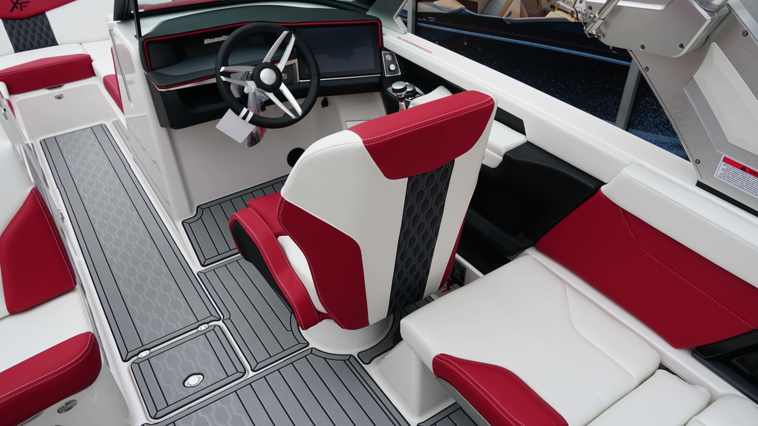 2025 MasterCraft XT24