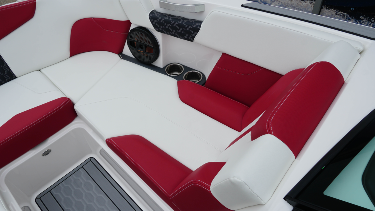 2025 MasterCraft XT24