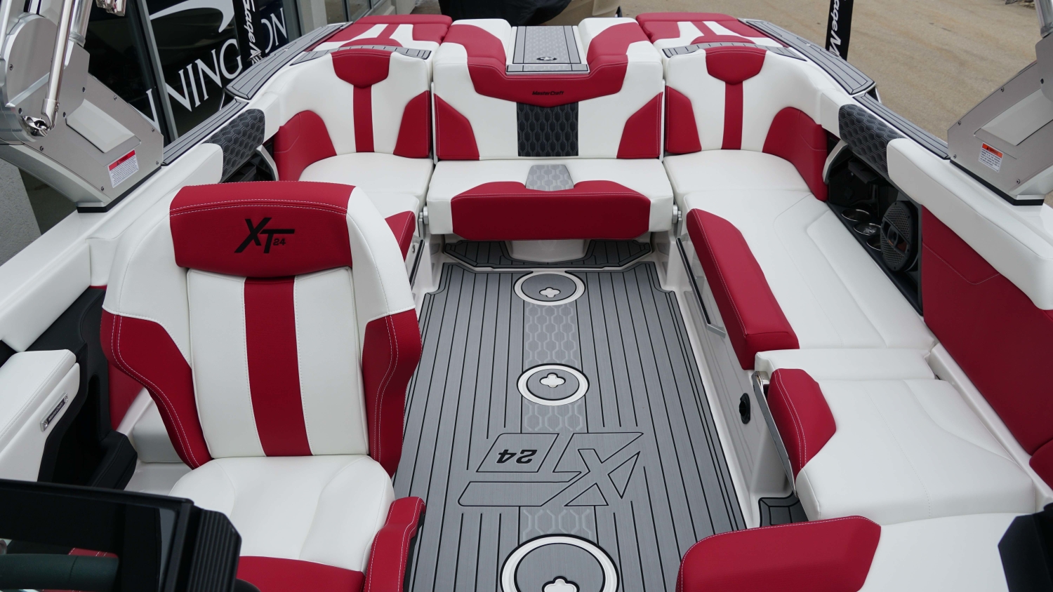 2025 MasterCraft XT24