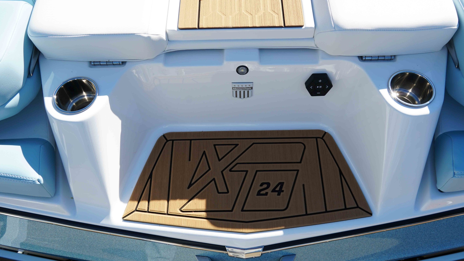 2026 MasterCraft XT24