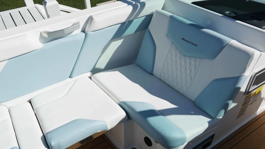 2026-mastercraft-xt24-123309-image21