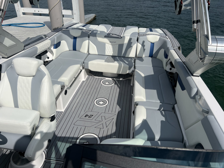 2024-mastercraft-xt24-123310-image9