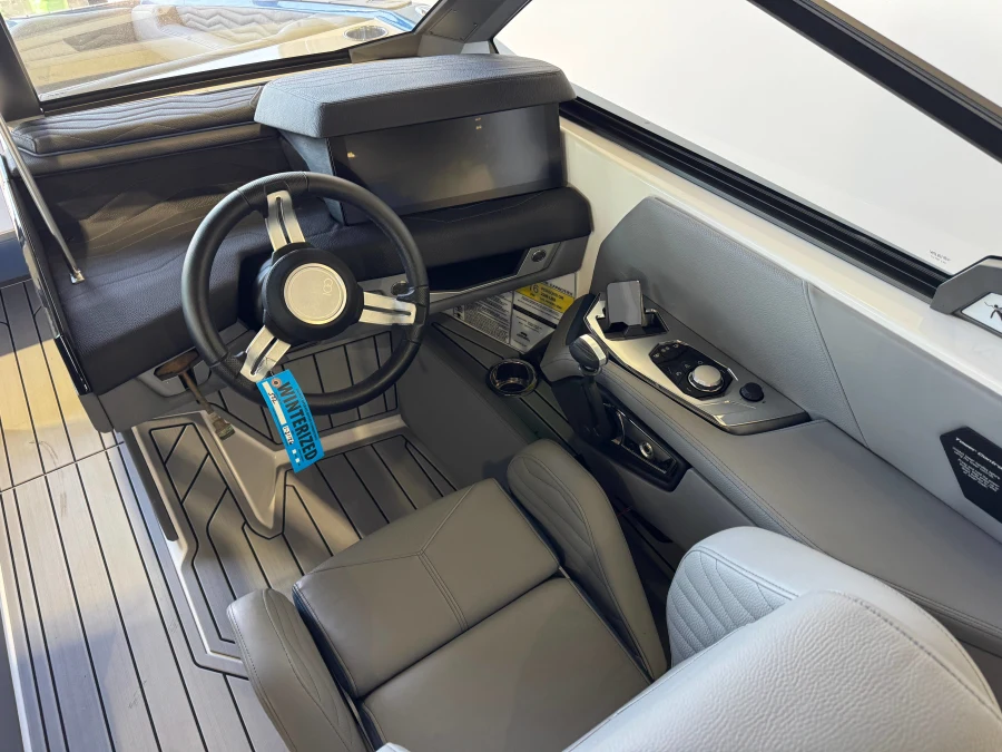 2025-nautique-g23-123347-image24