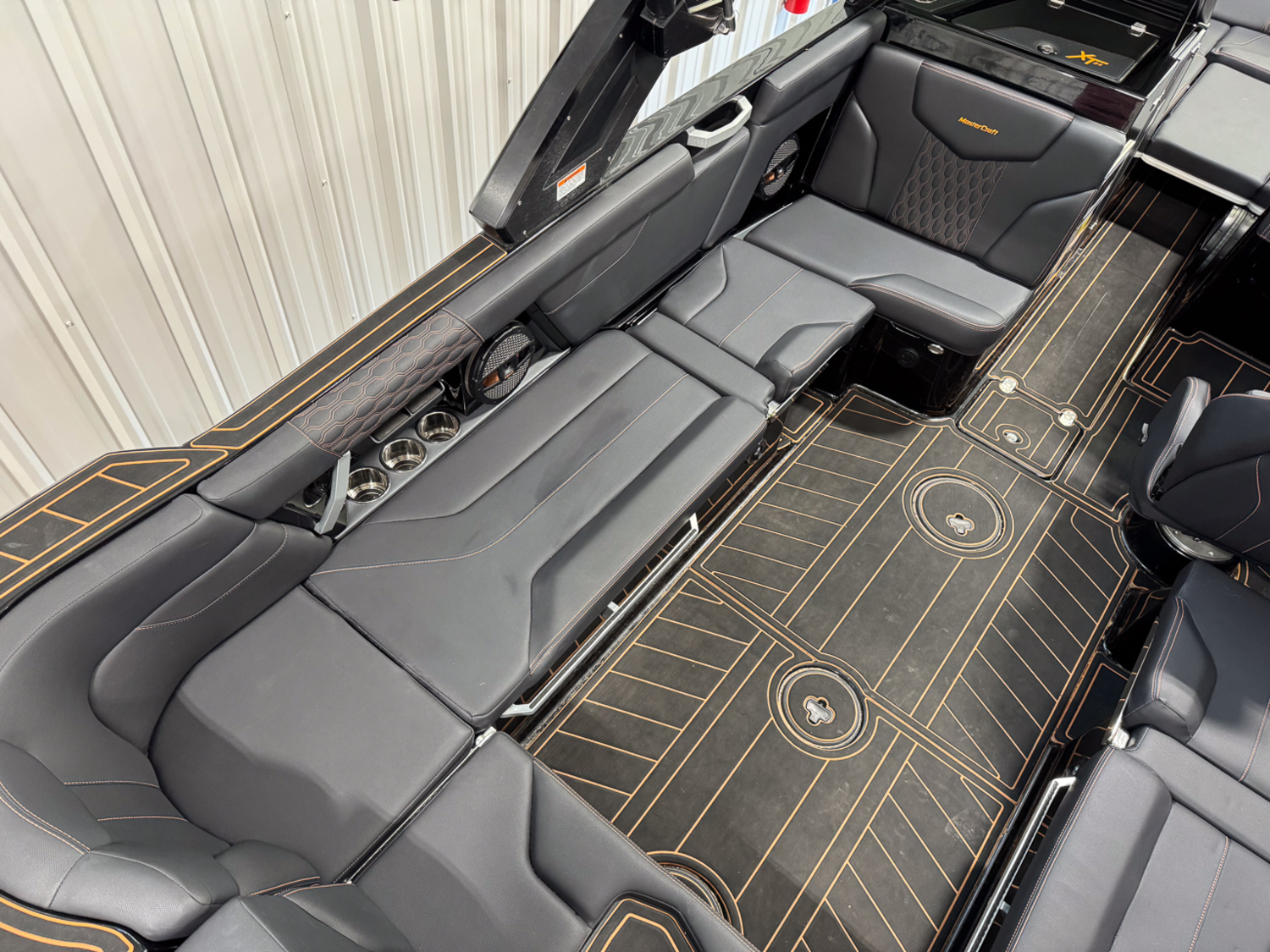 2023 MasterCraft XT24