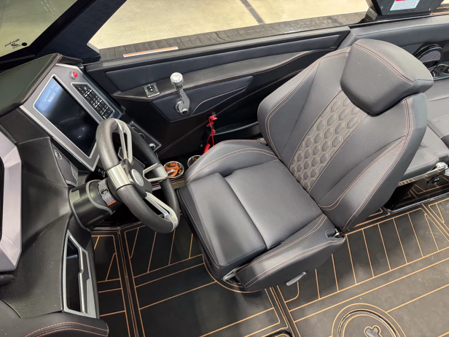 2023-mastercraft-xt24-141959-image23