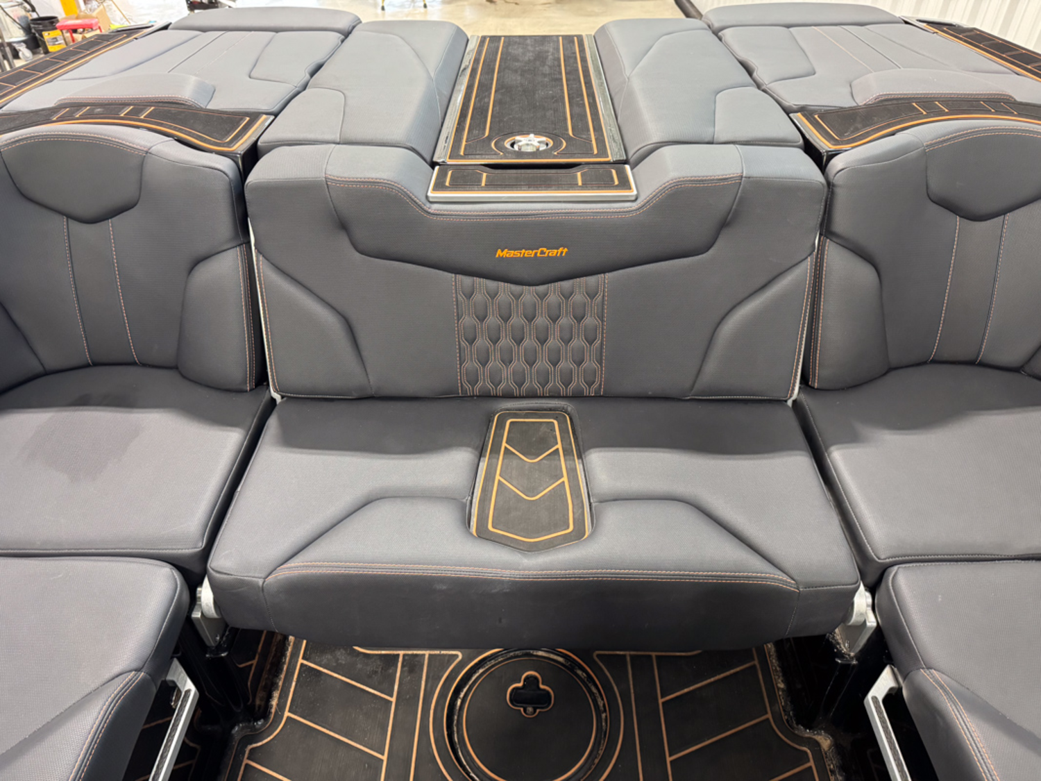 2023 MasterCraft XT24