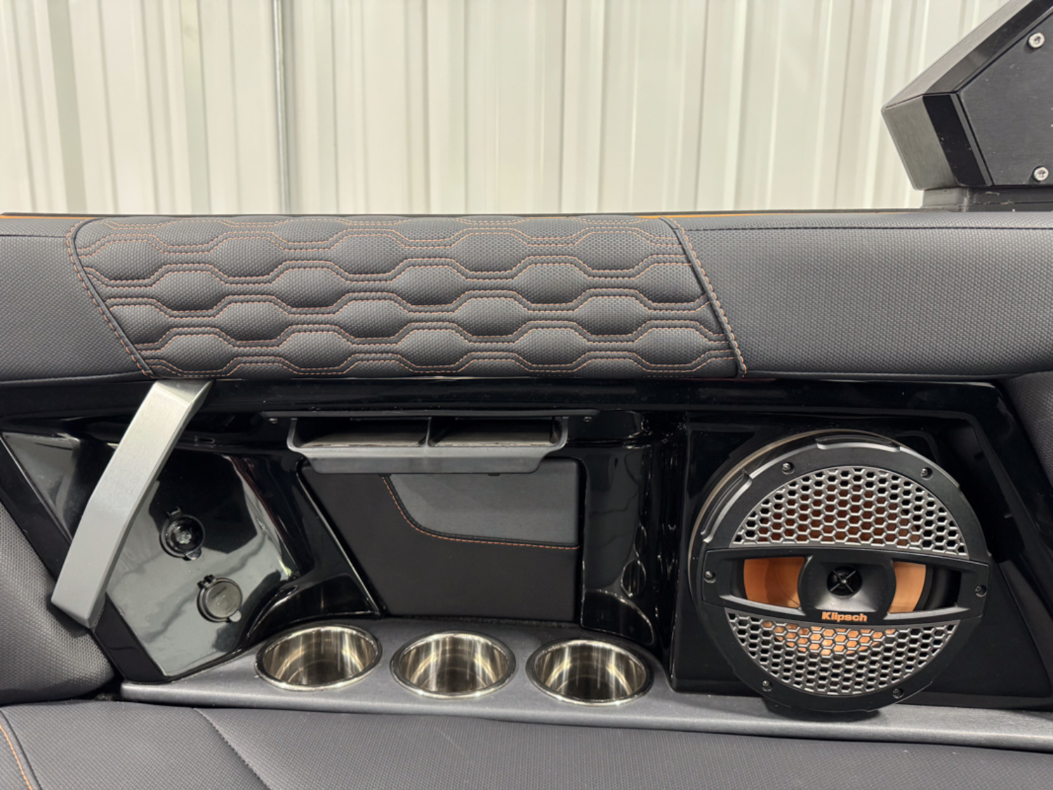 2023 MasterCraft XT24