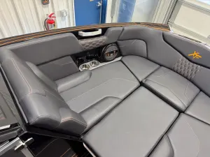 2023-mastercraft-xt24-141959-image30