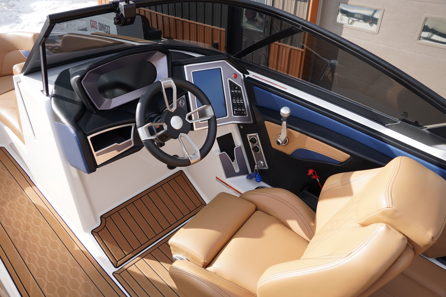 2022 MasterCraft XT22