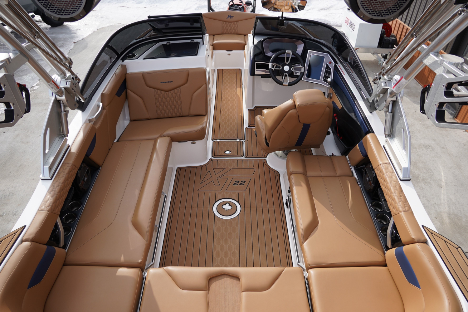 2022 MasterCraft XT22