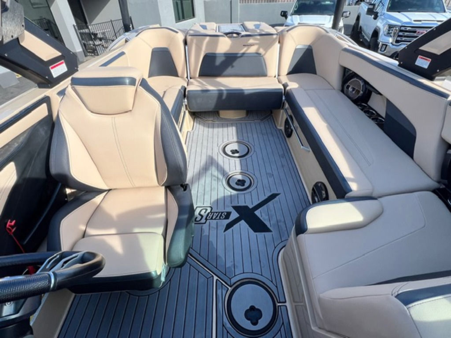2022 Mastercraft Xstar S