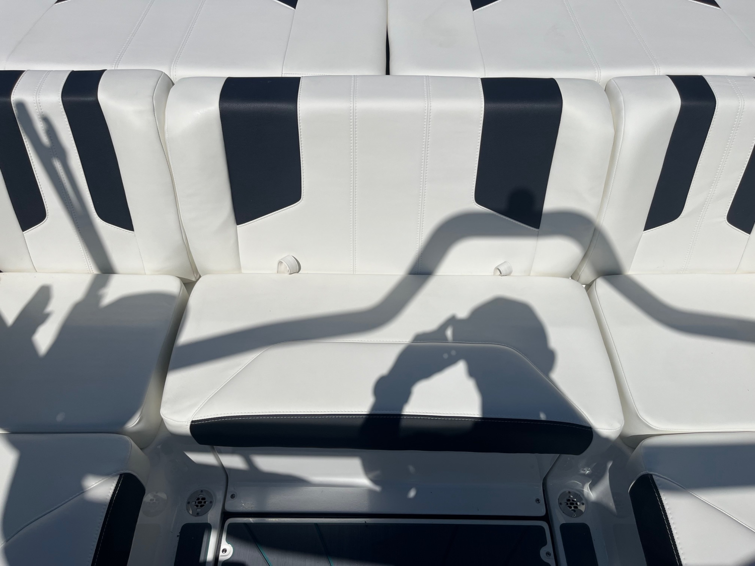 2025 Malibu Boats 21 LX