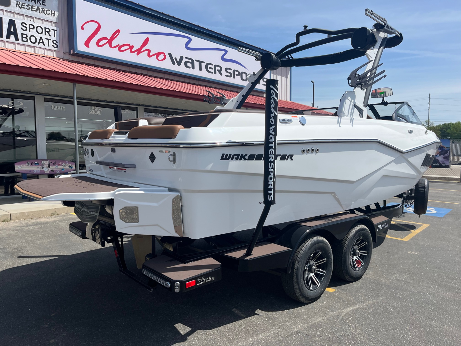 2025 Malibu Boats 22 LSV