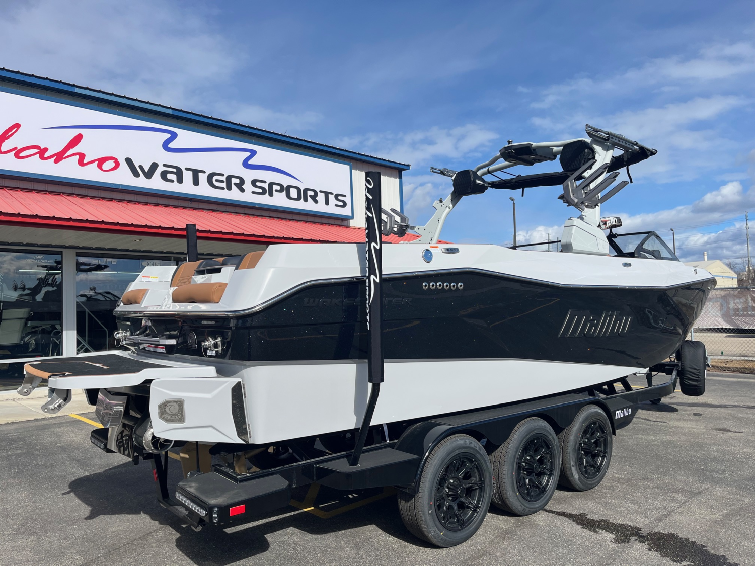 2025 Malibu Boats 26 LSV