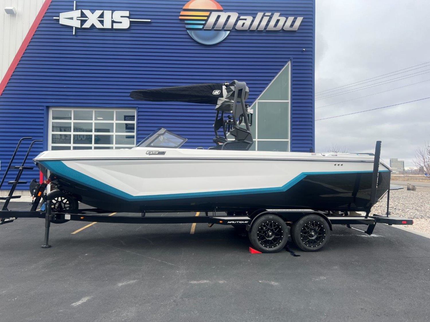 2025 Nautique GS24