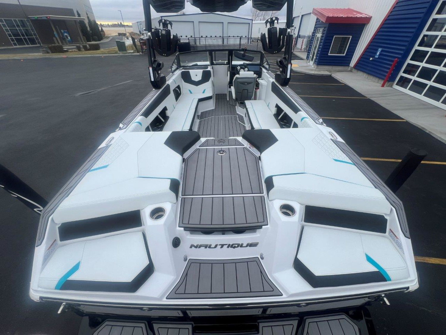 2025 Nautique GS24