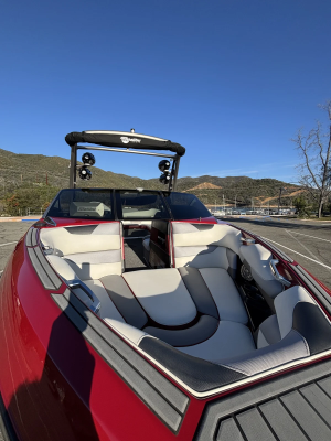 2016 Malibu Boats Wakesetter VLX for sale in Anderson, California