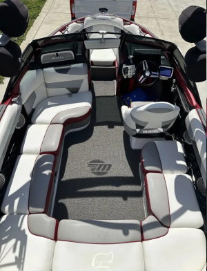 2016 Malibu Boats Wakesetter VLX for sale in Anderson, California