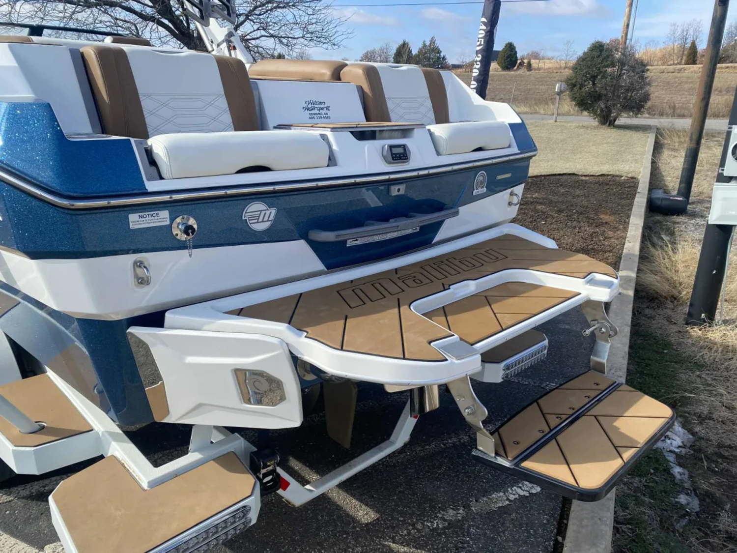 2022 Malibu Wakesetter 25 LSV