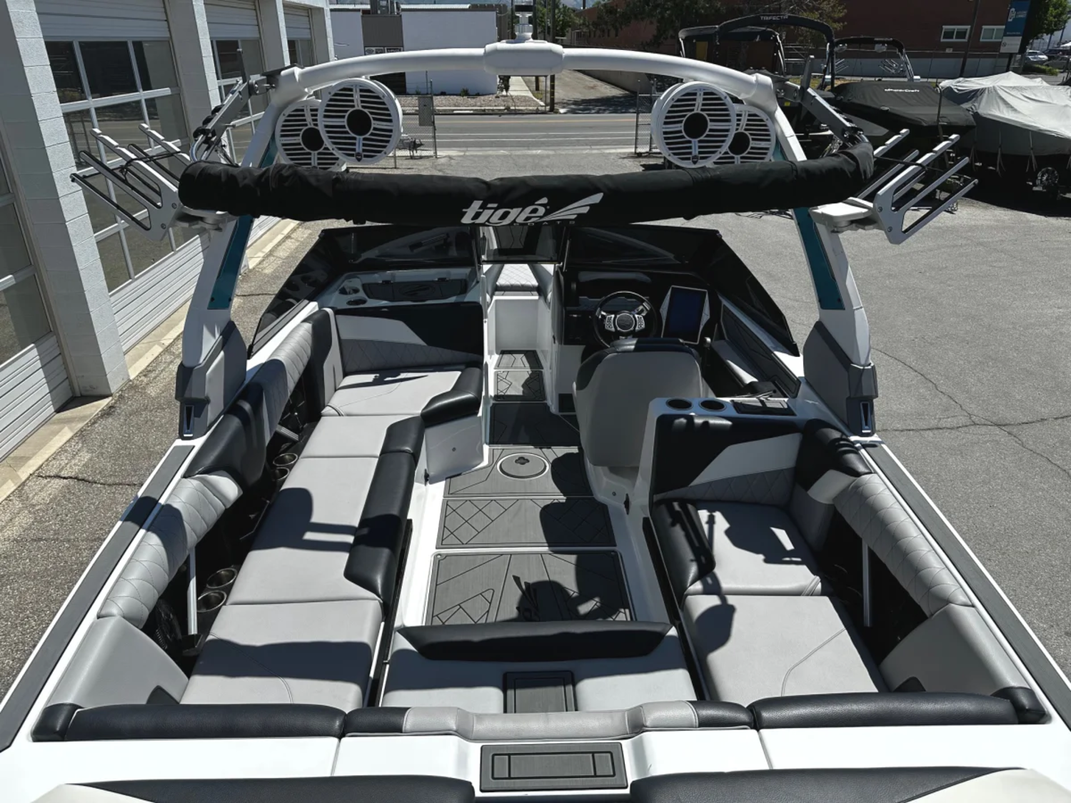 2021 23' Tige "Z3" Bowrider