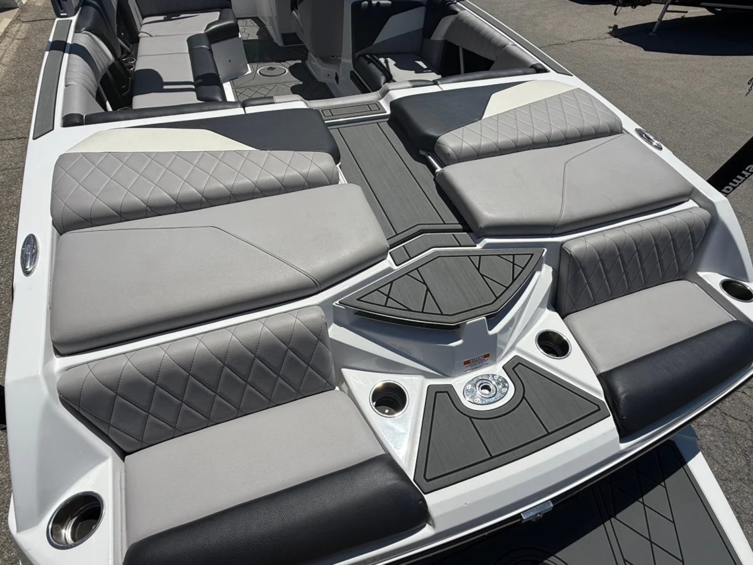 2021 23' Tige "Z3" Bowrider